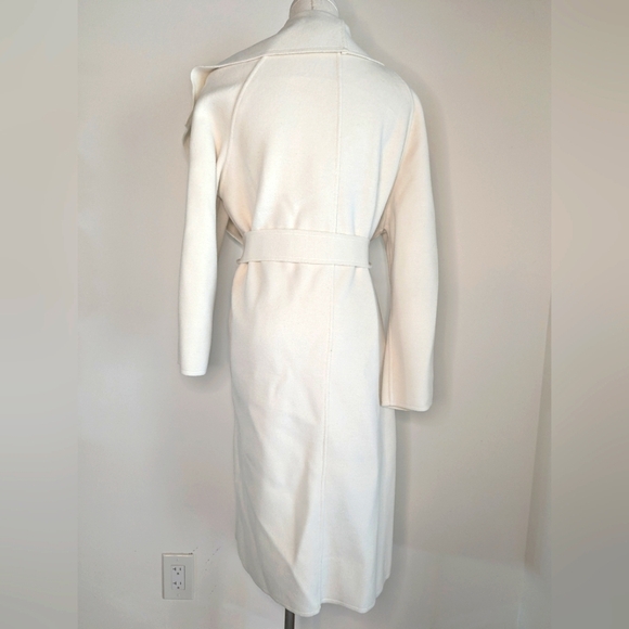 ๐ Winter Coat ๐ white wrapped coat with belt - Picture 9 of 13